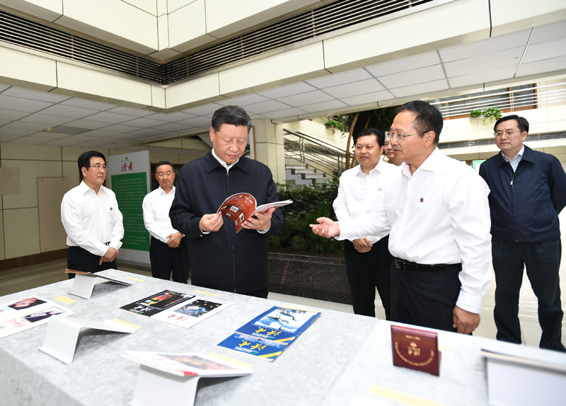 8月19日至22日，中共中央總書記、國家主席、中央軍委主席習近平在甘肅考察。這是21日下午，習近平在讀者出版集團有限公司考察。